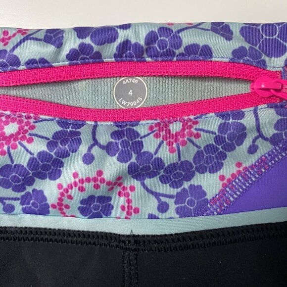 Lululemon Groovy Run Short Black Quilt Summer‎ Purple Athletic Workout Size 4 - Picture 3 of 6